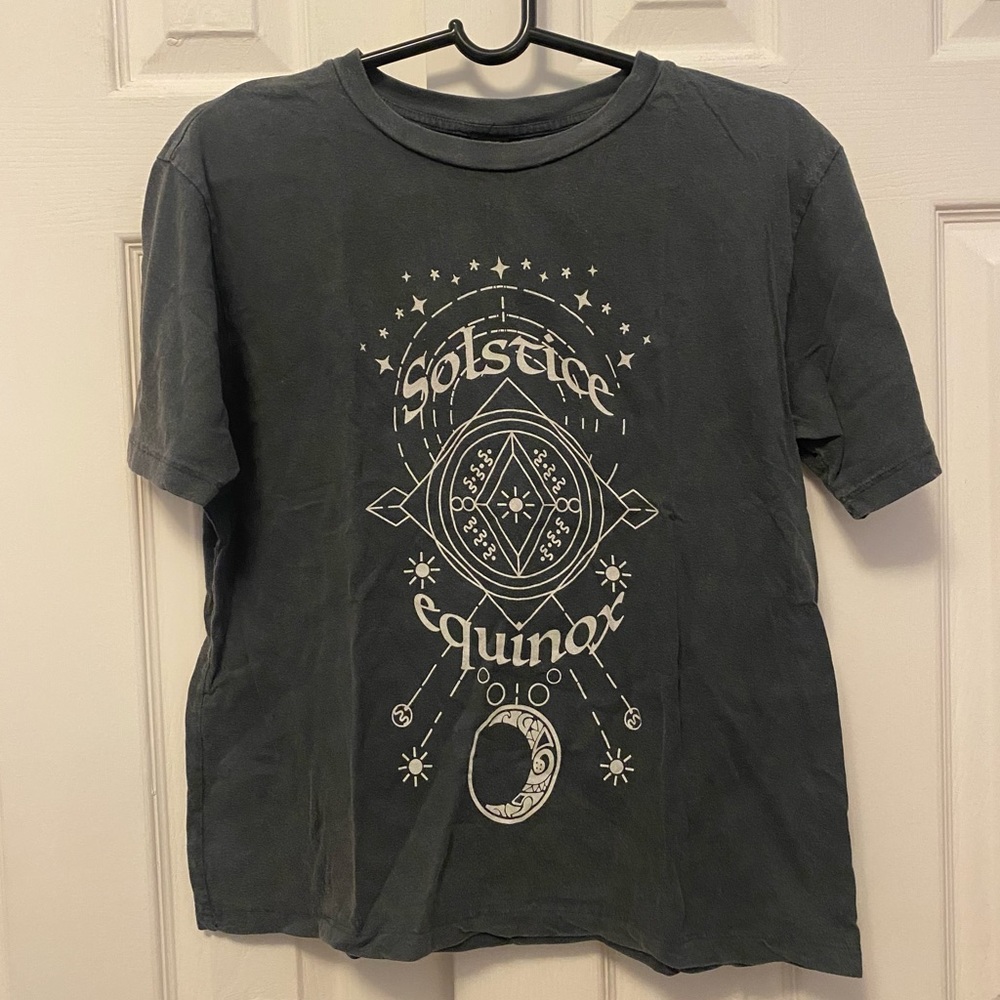 Solstice tee